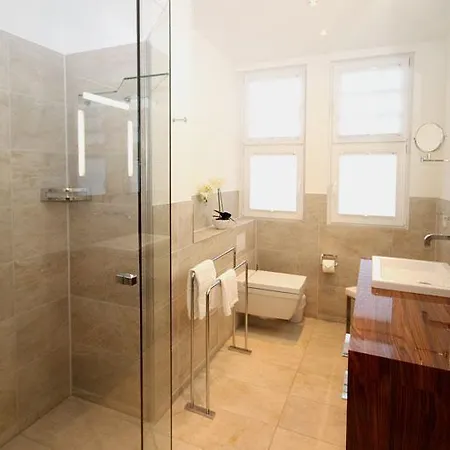 아파트 Villa-loewenstein-wohnung-7-9819 Ostseebad Kühlungsborn